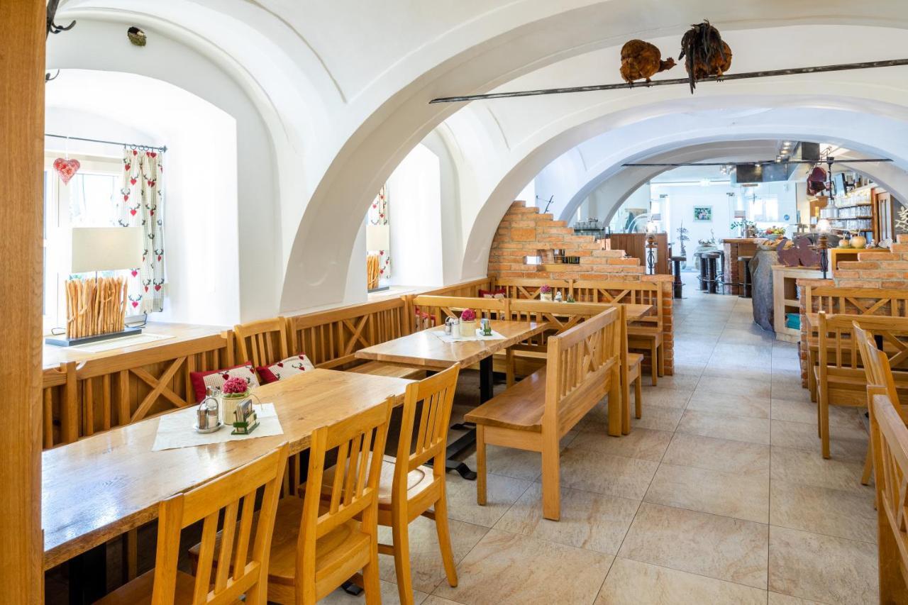 Perbersdorfer Heuriger Otel Neuhofen an der Ybbs Dış mekan fotoğraf